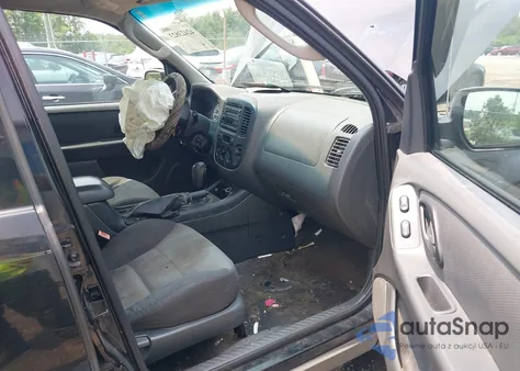 2005 Ford Escape Xls из США, поврежденный, VIN 1FMYU02Z05DA06492